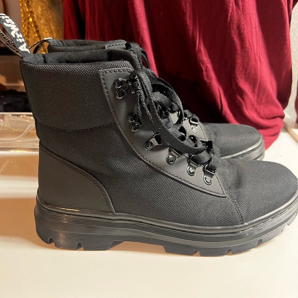 Dr.Martens black lace up boots, size 9, new with out tag - Picture 1 of 8